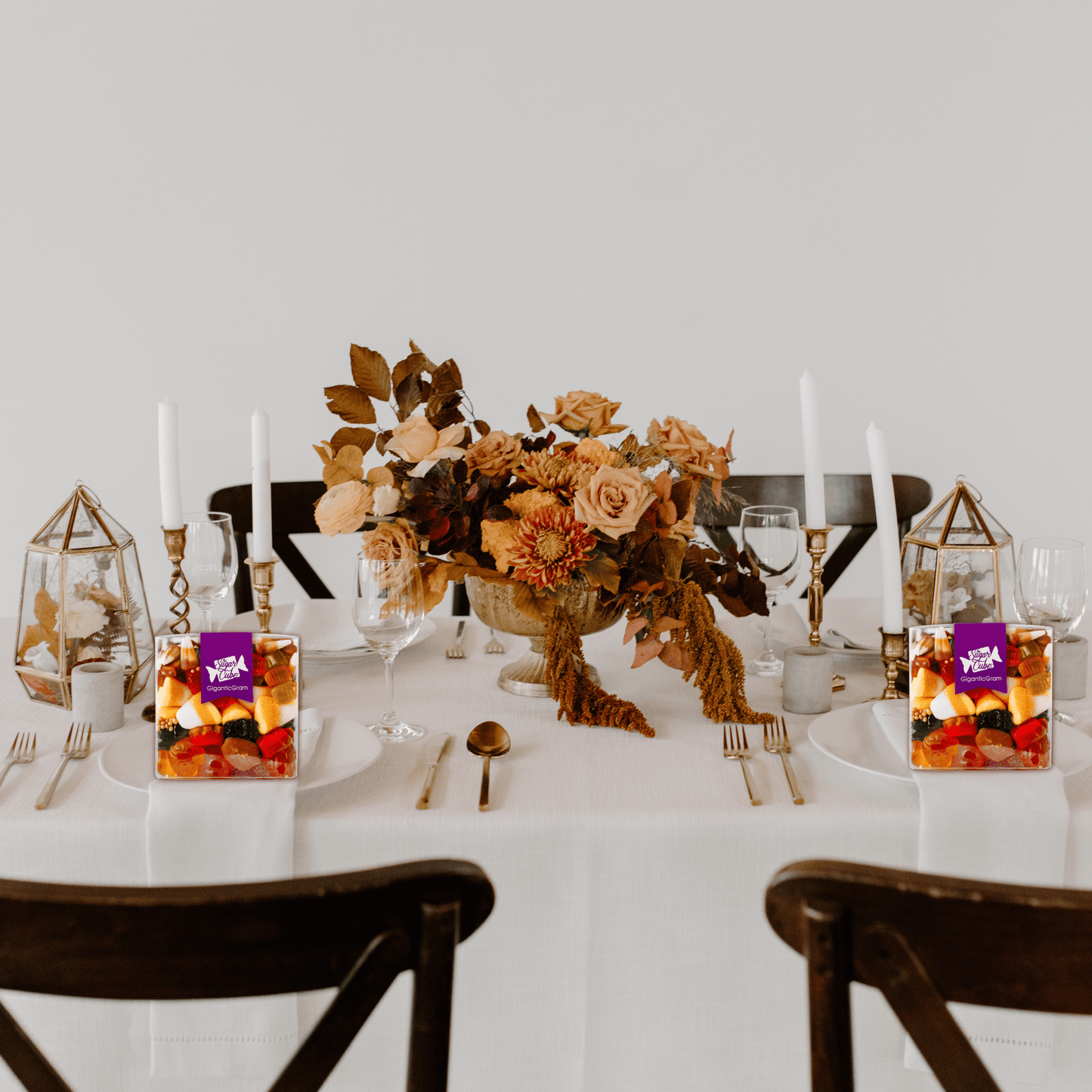 Fall bridal shower table setting with autumn florals and CandyGram wedding favours from The Sugar Cube